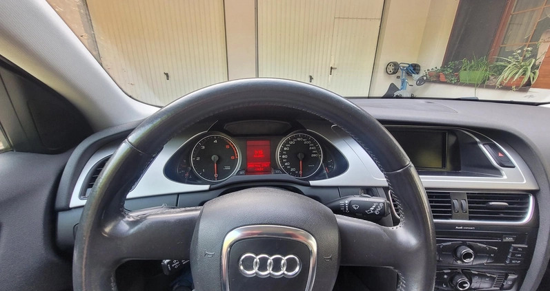 Audi A4 cena 29700 przebieg: 279875, rok produkcji 2009 z Rabka-Zdrój małe 596